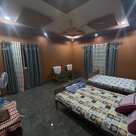 Deka'S Homestay Tezpur Exteriör bild