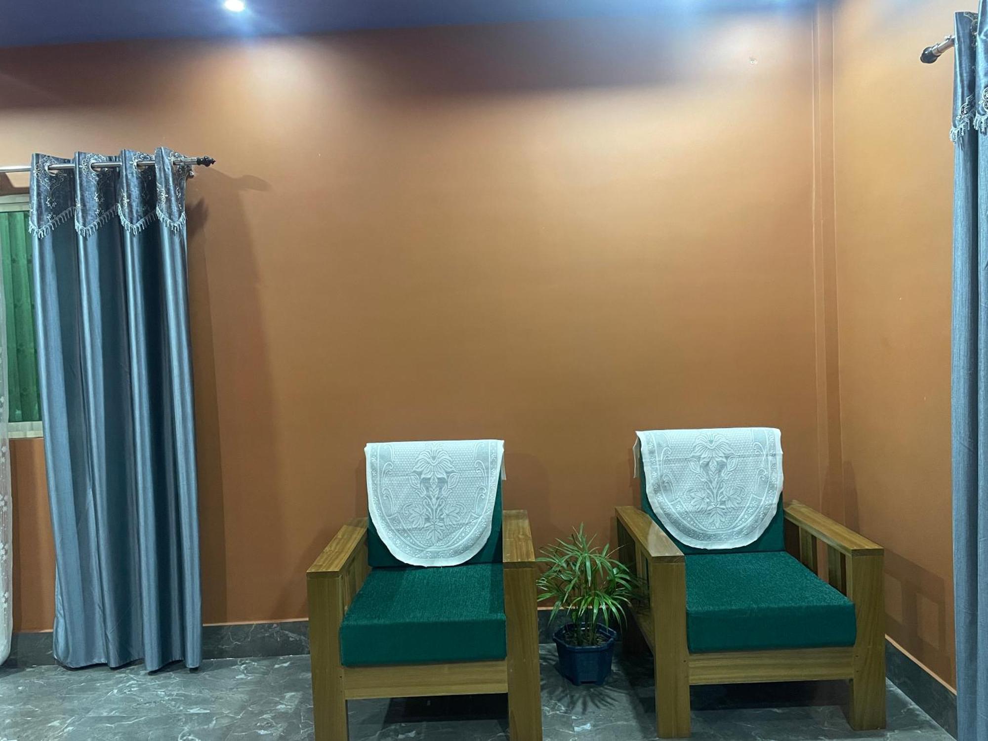 Deka'S Homestay Tezpur Exteriör bild
