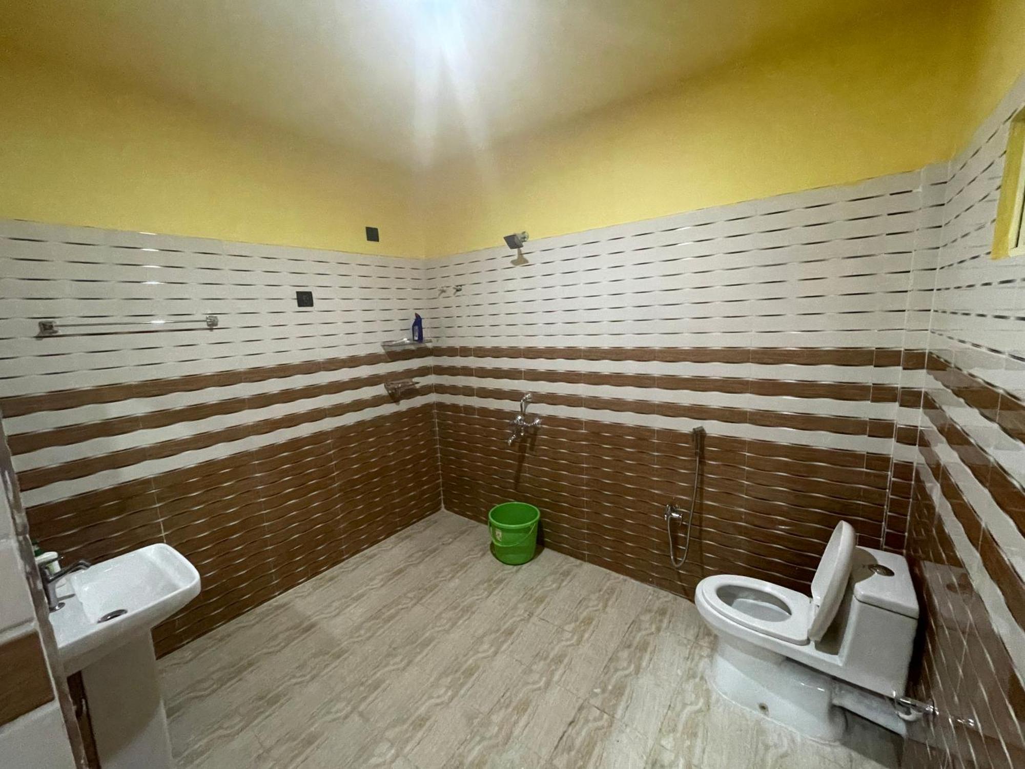 Deka'S Homestay Tezpur Exteriör bild